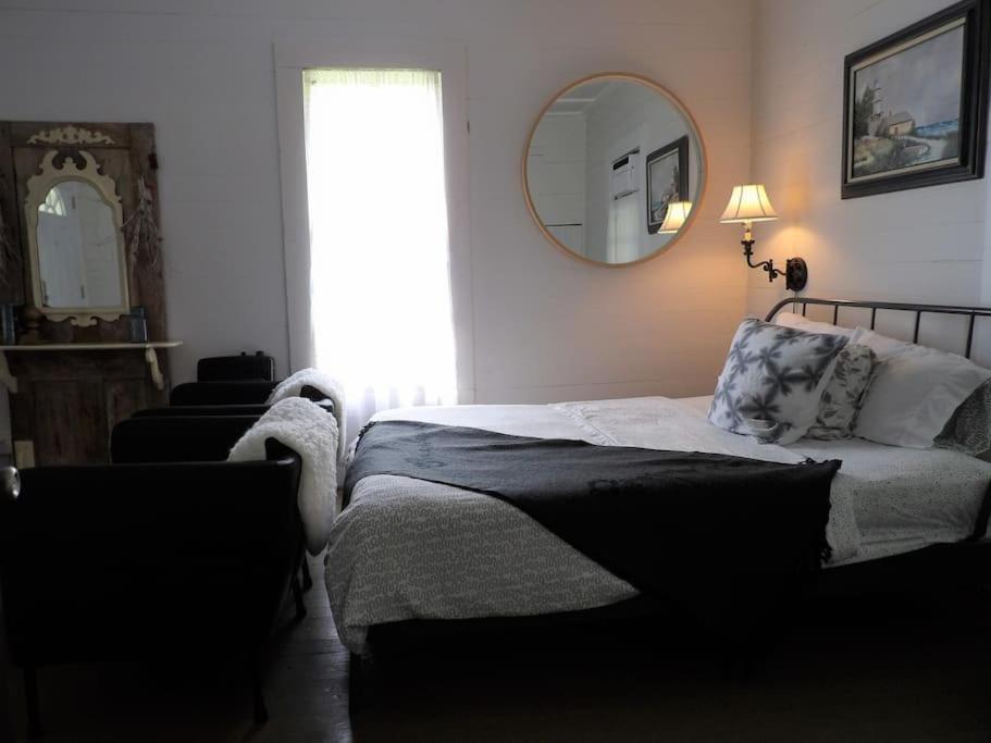 The Farmhouse Private Apartments Юфаула Екстериор снимка